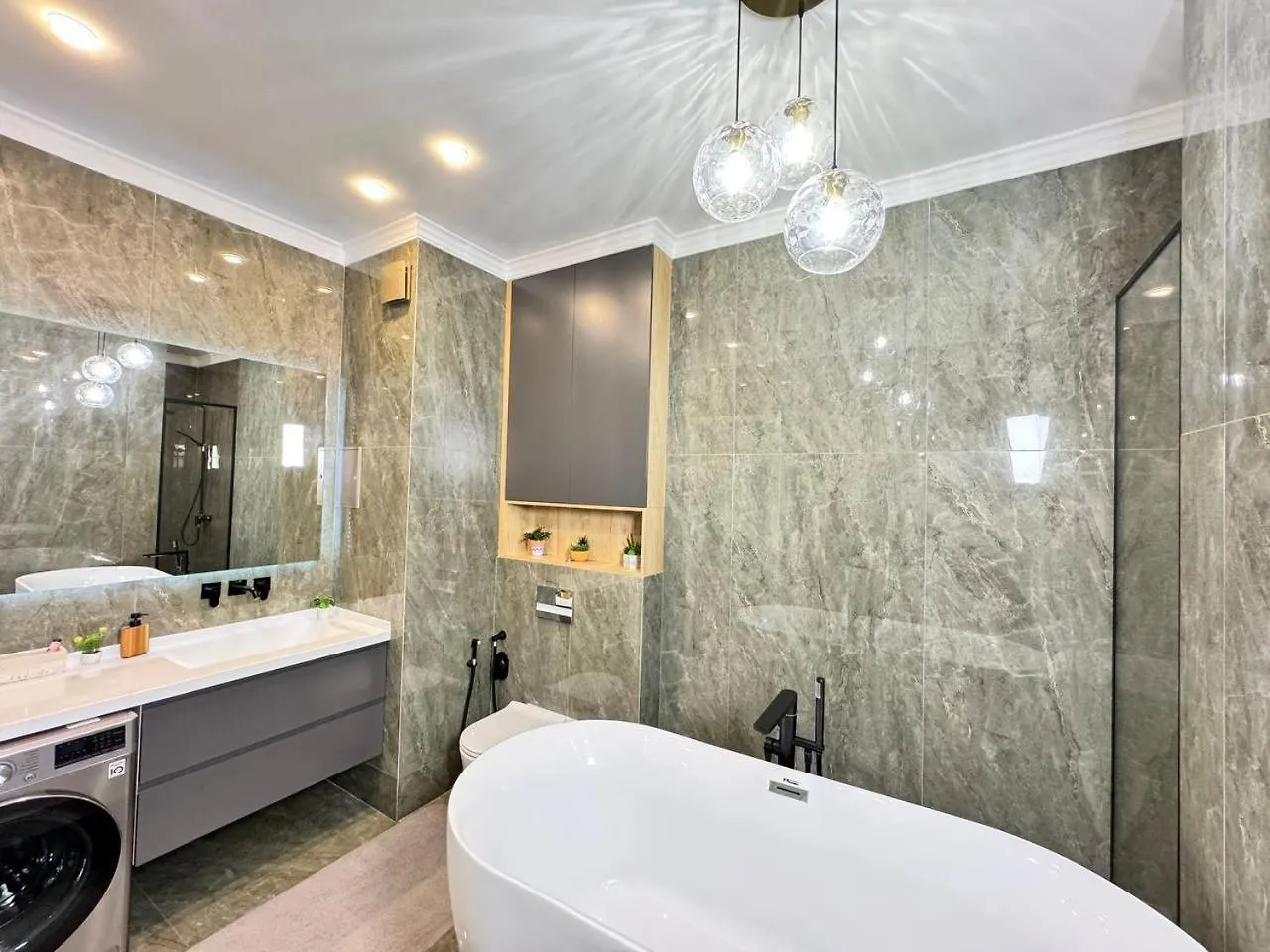 2 Room Apartment 4 You, Flat 135 Almaty