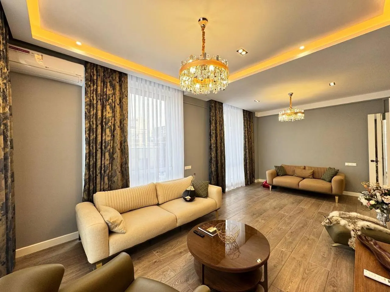 2 Room Apartment 4 You, Flat 135 Almaty